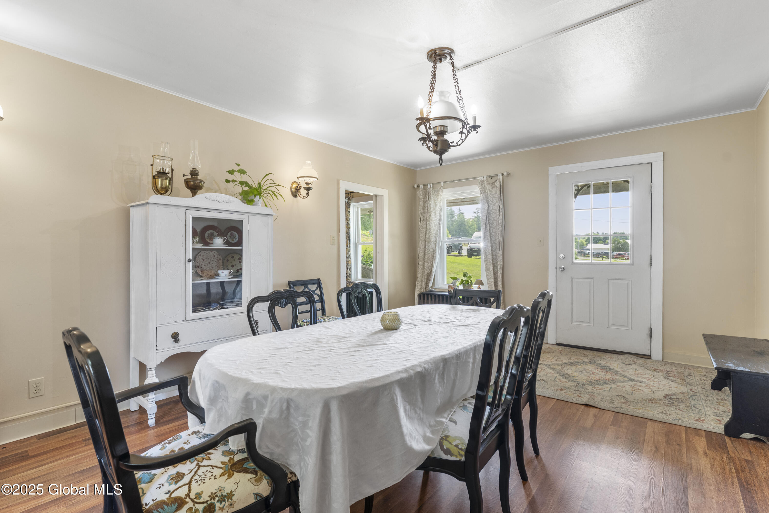 3952 Main Street