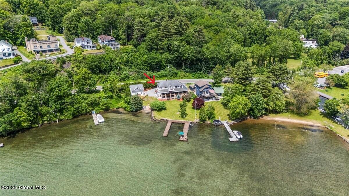 9042 Lake Shore Drive