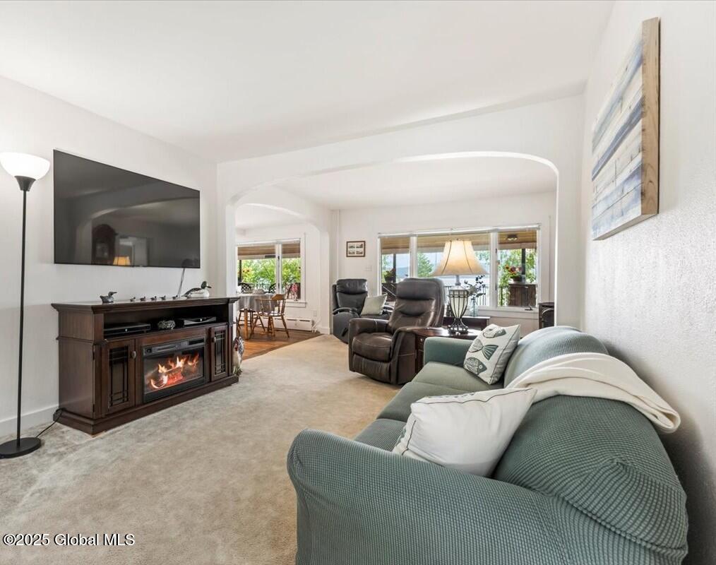 9042 Lake Shore Drive