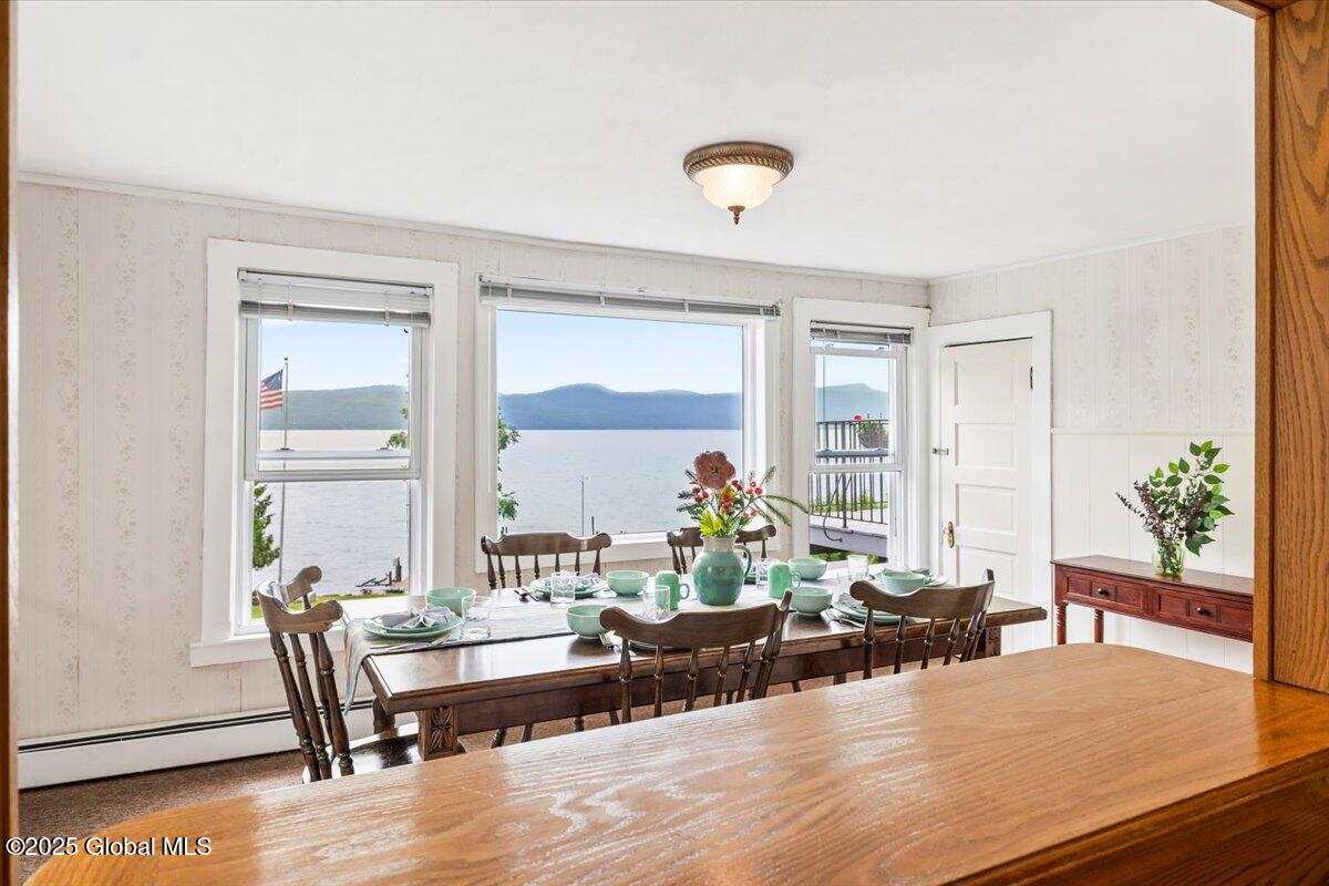 9042 Lake Shore Drive