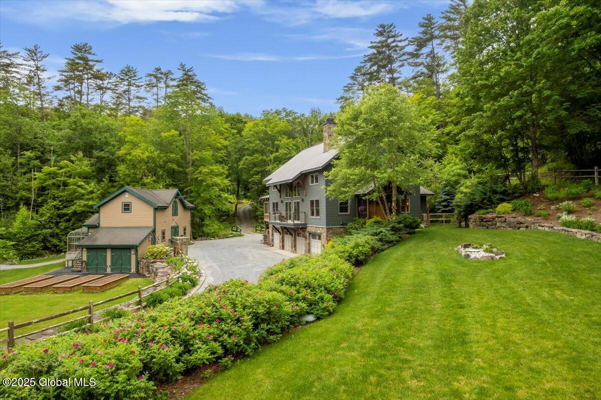 5879 Lake Shore Drive