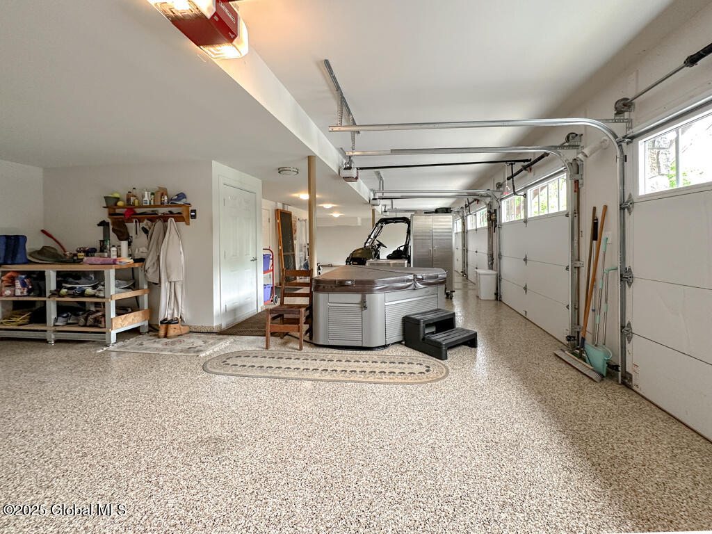 5879 Lake Shore Drive