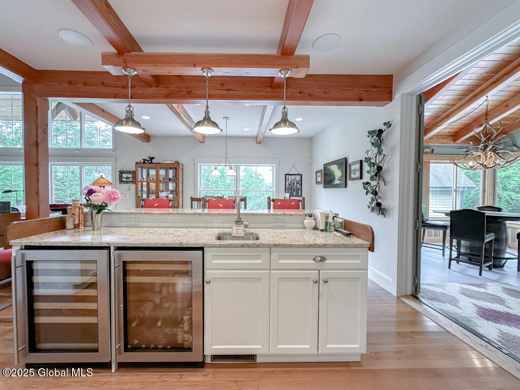 5879 Lake Shore Drive