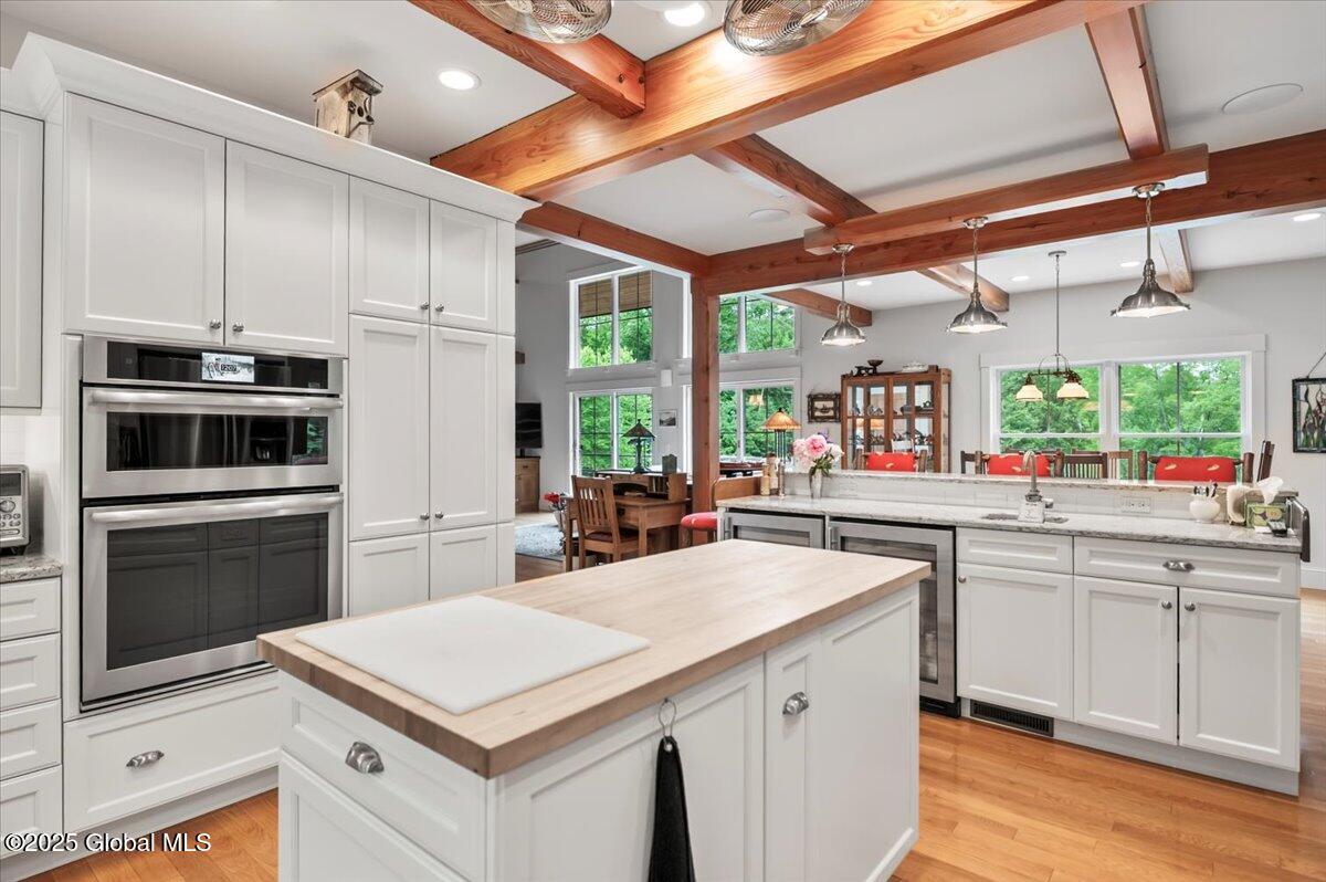 5879 Lake Shore Drive