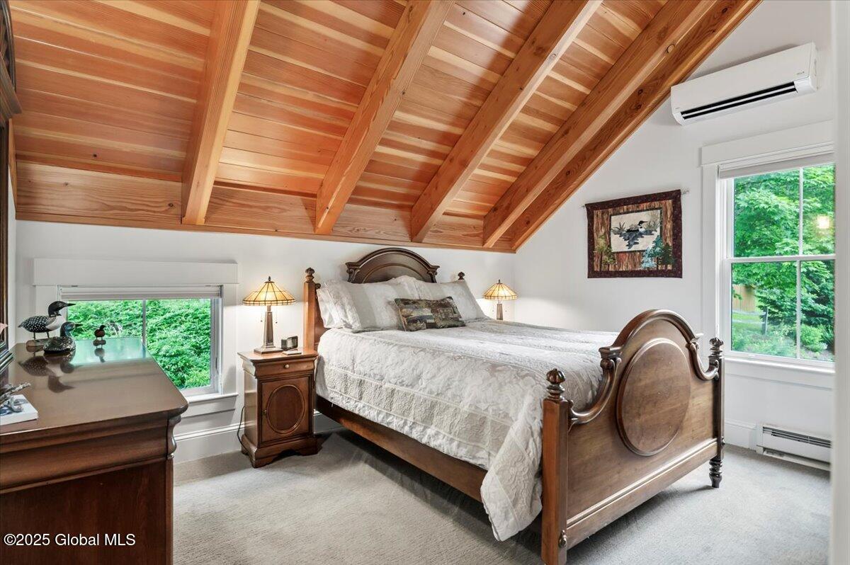 5879 Lake Shore Drive