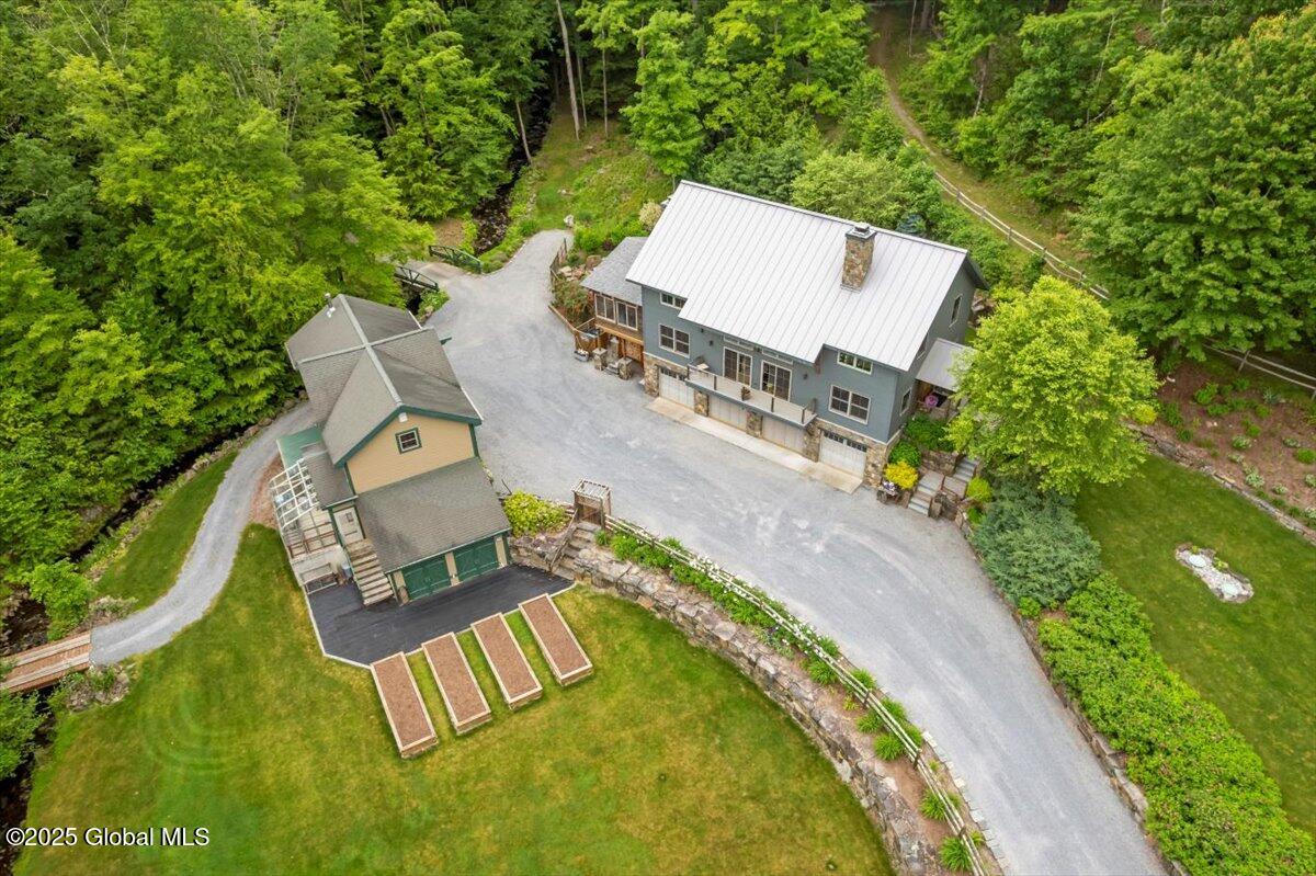 5879 Lake Shore Drive
