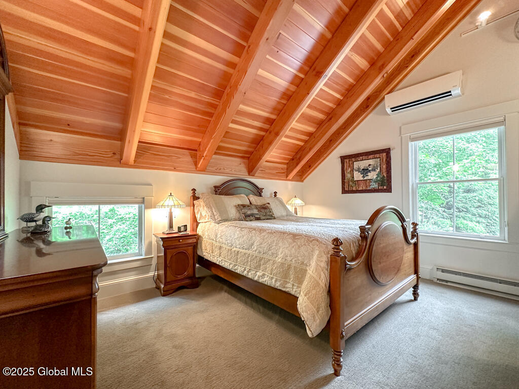 5879 Lake Shore Drive