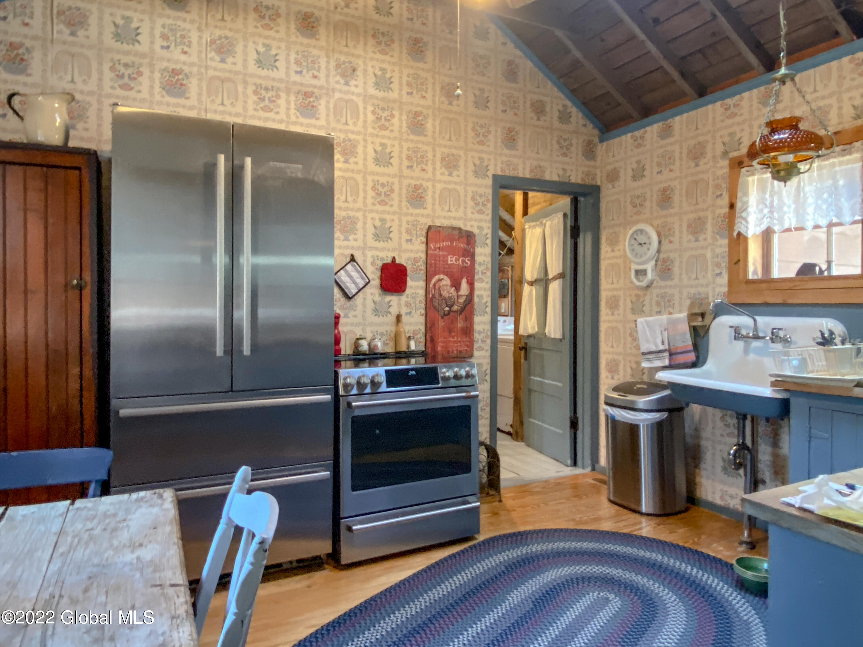 4484 Lake Shore Drive