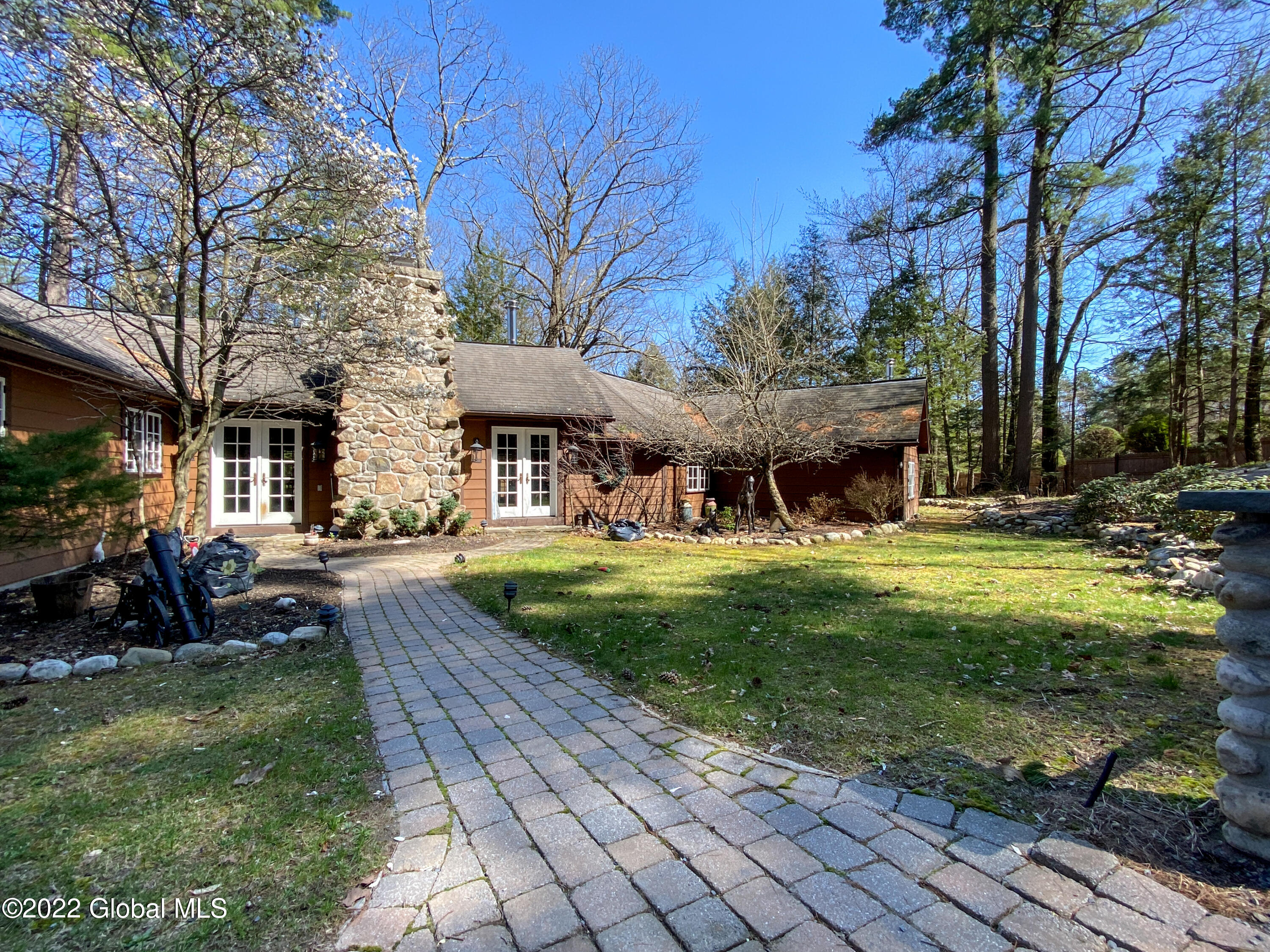 4484 Lake Shore Drive