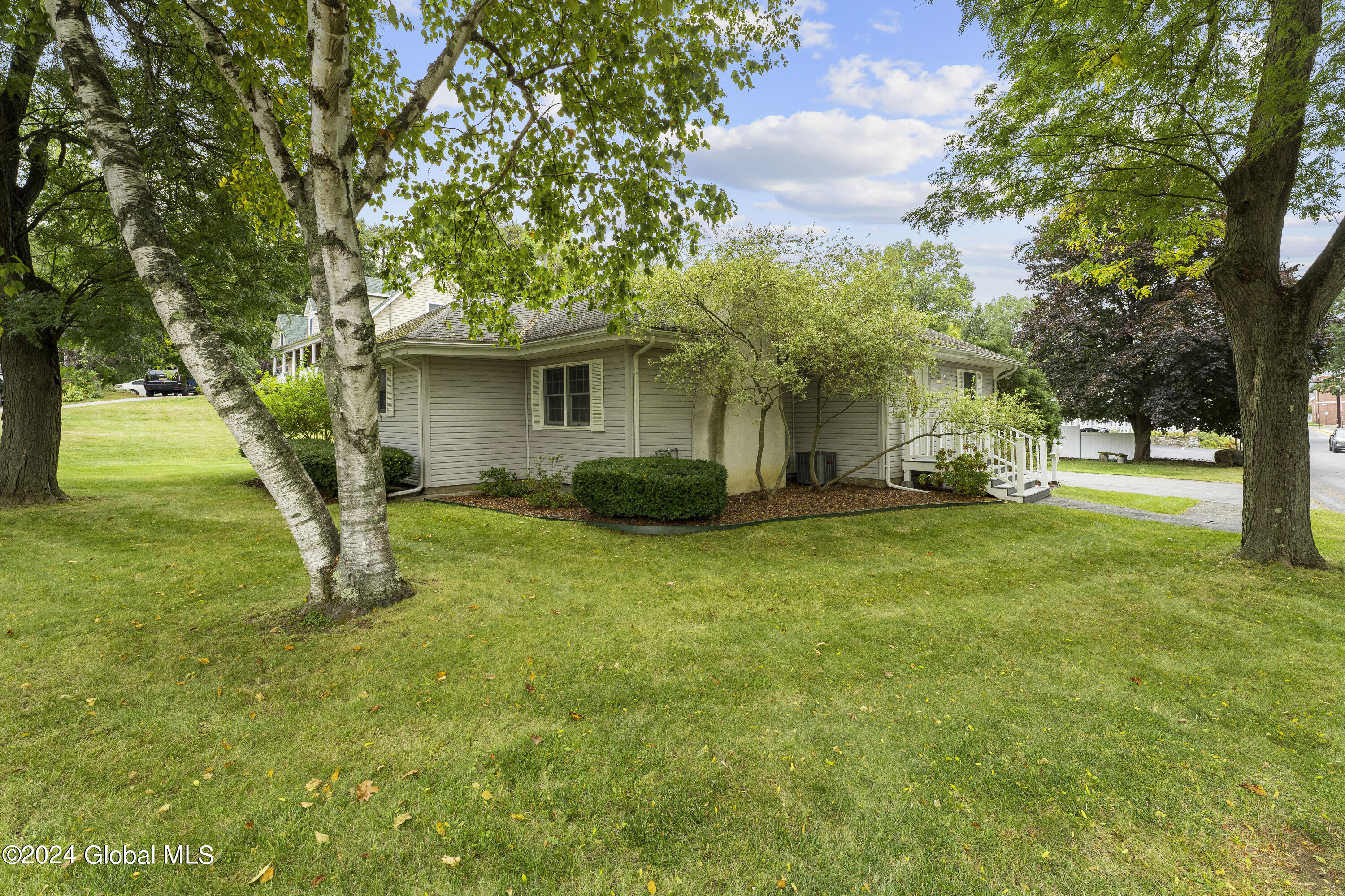 14 Mountain Drive