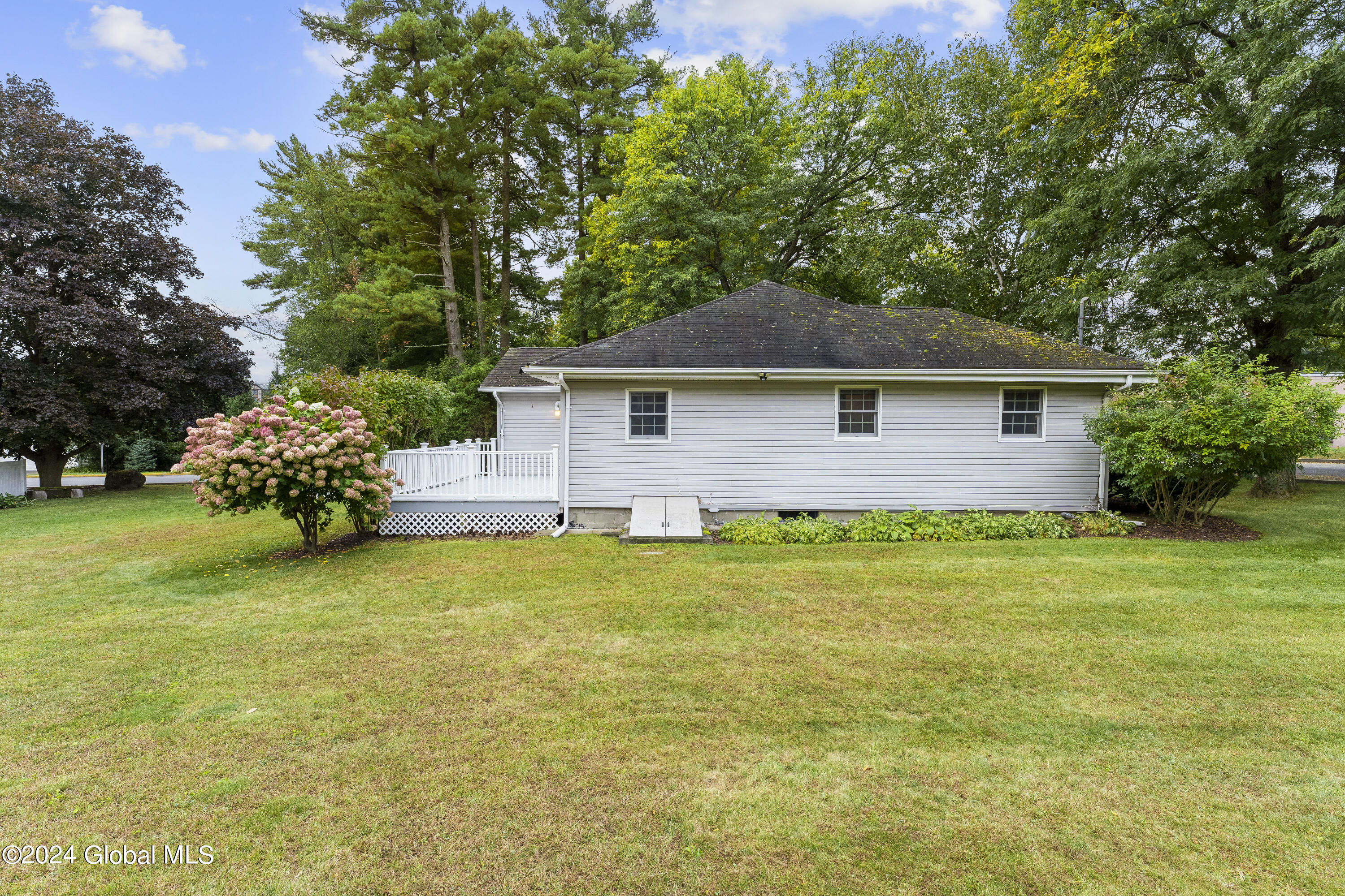 14 Mountain Drive