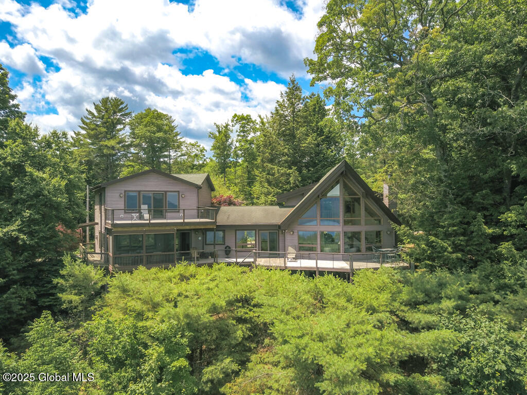 91 Lake Winds Road