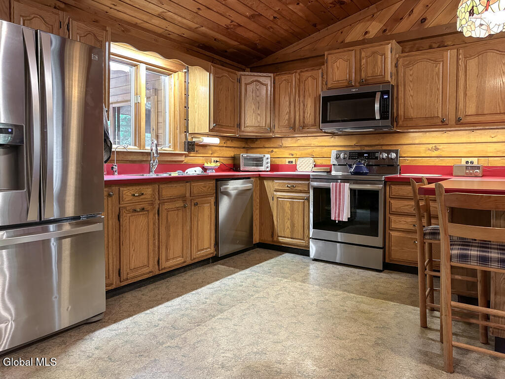 1144 Ridge Road