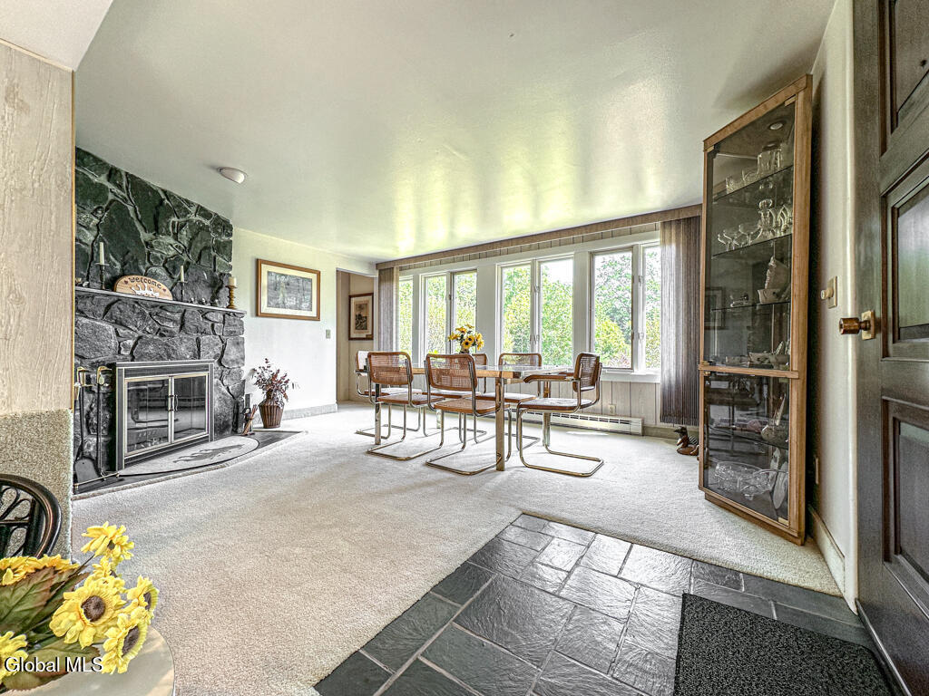 4474 Lake Shore Drive