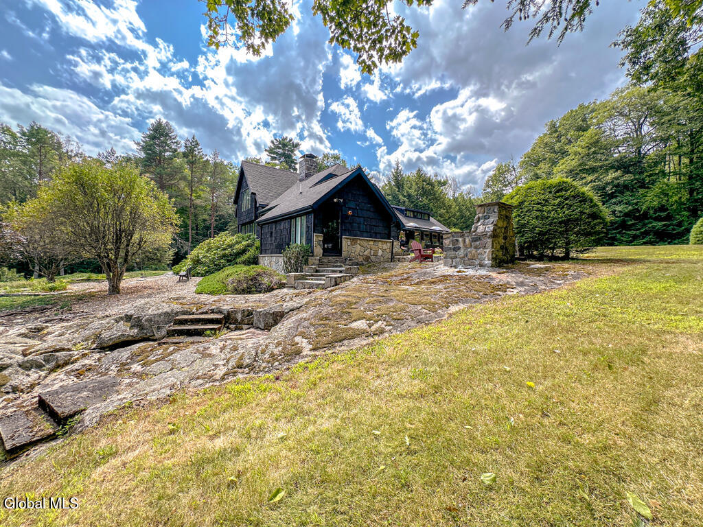 4474 Lake Shore Drive