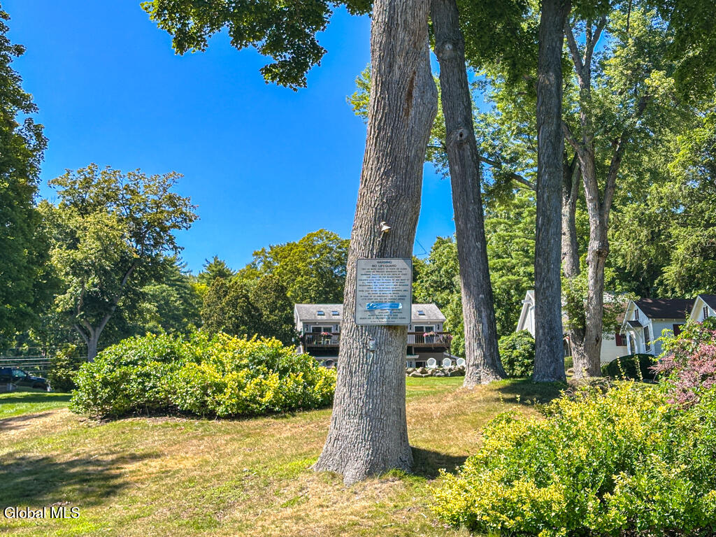 3026 Lake Shore Drive