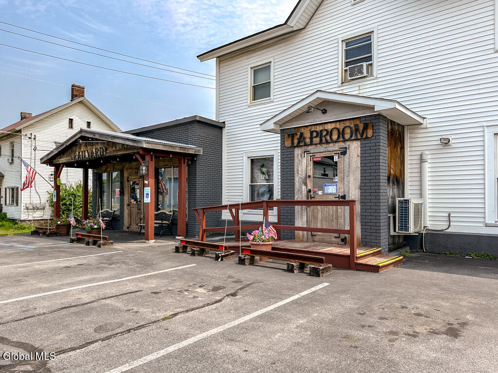 209 Broadway