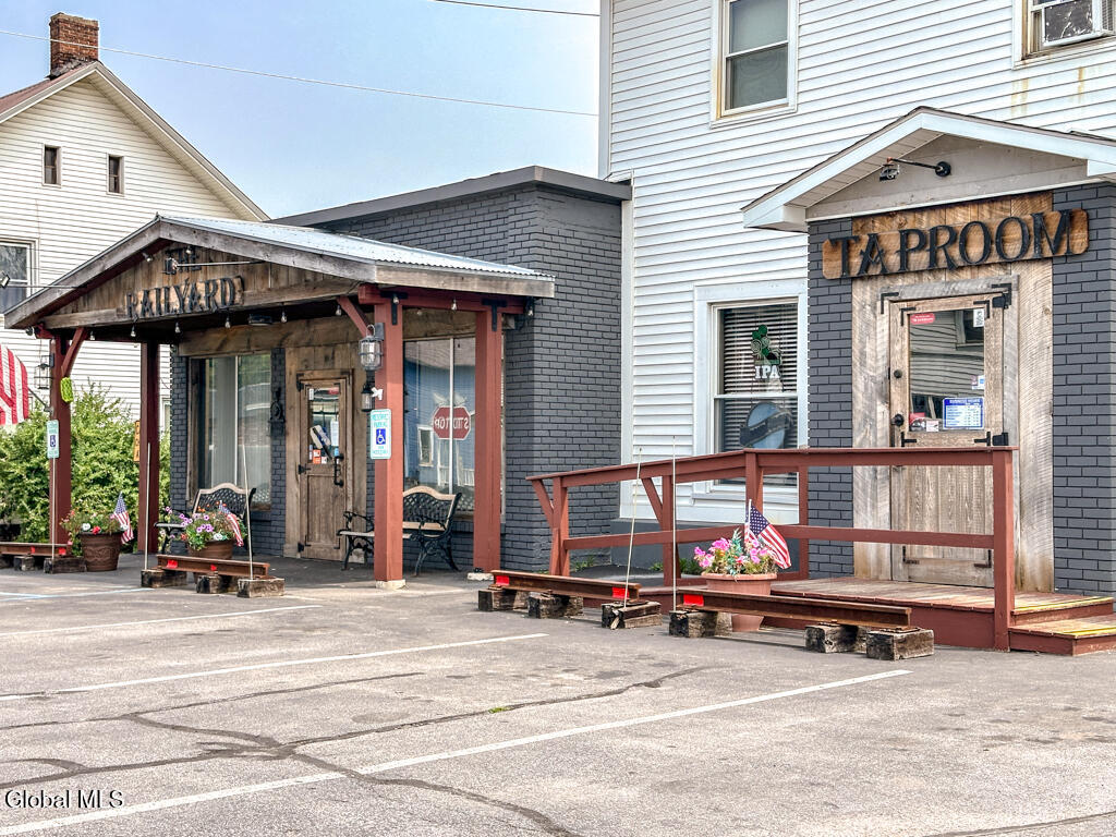 209 Broadway