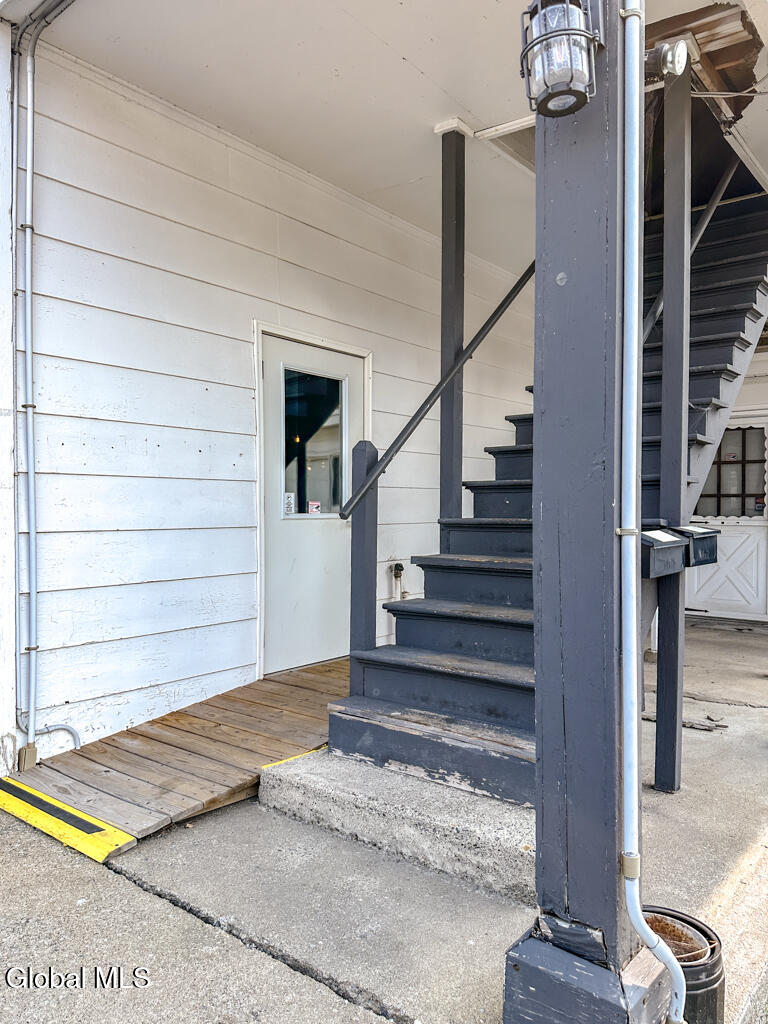 209 Broadway