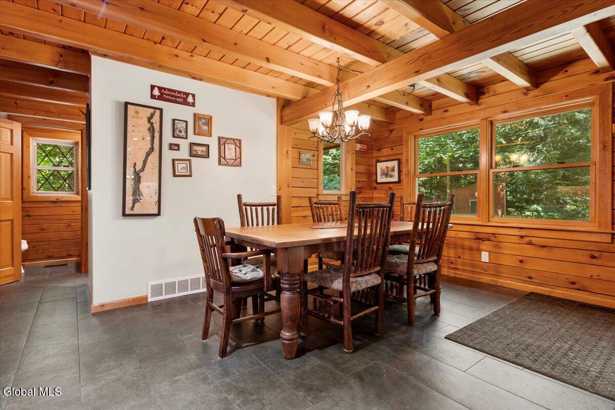 281 Bloody Pond Road
