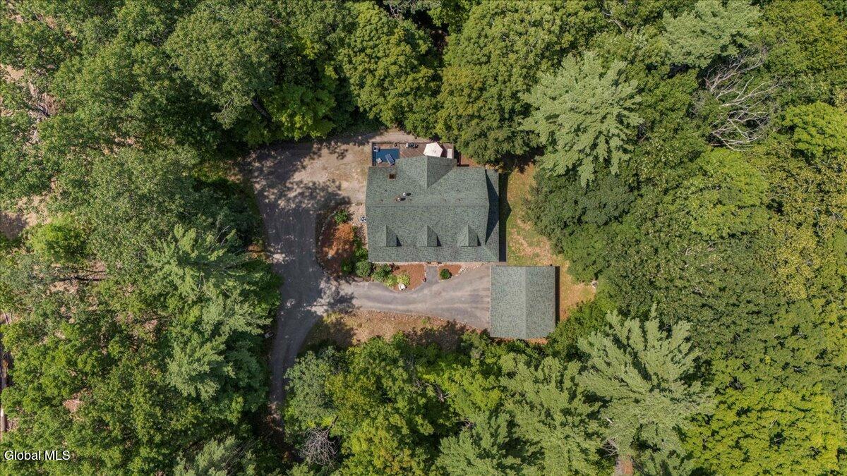 281 Bloody Pond Road