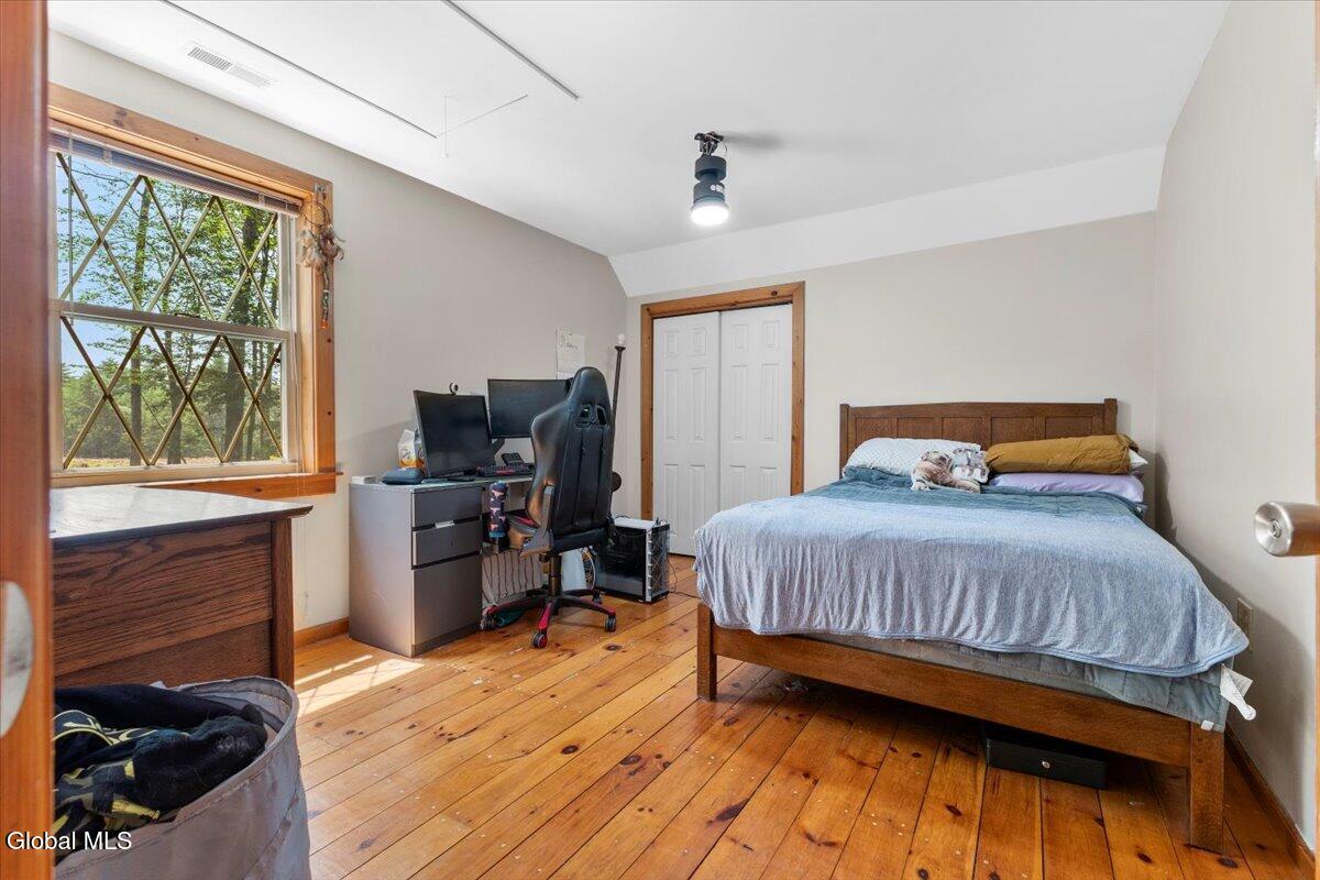 281 Bloody Pond Road