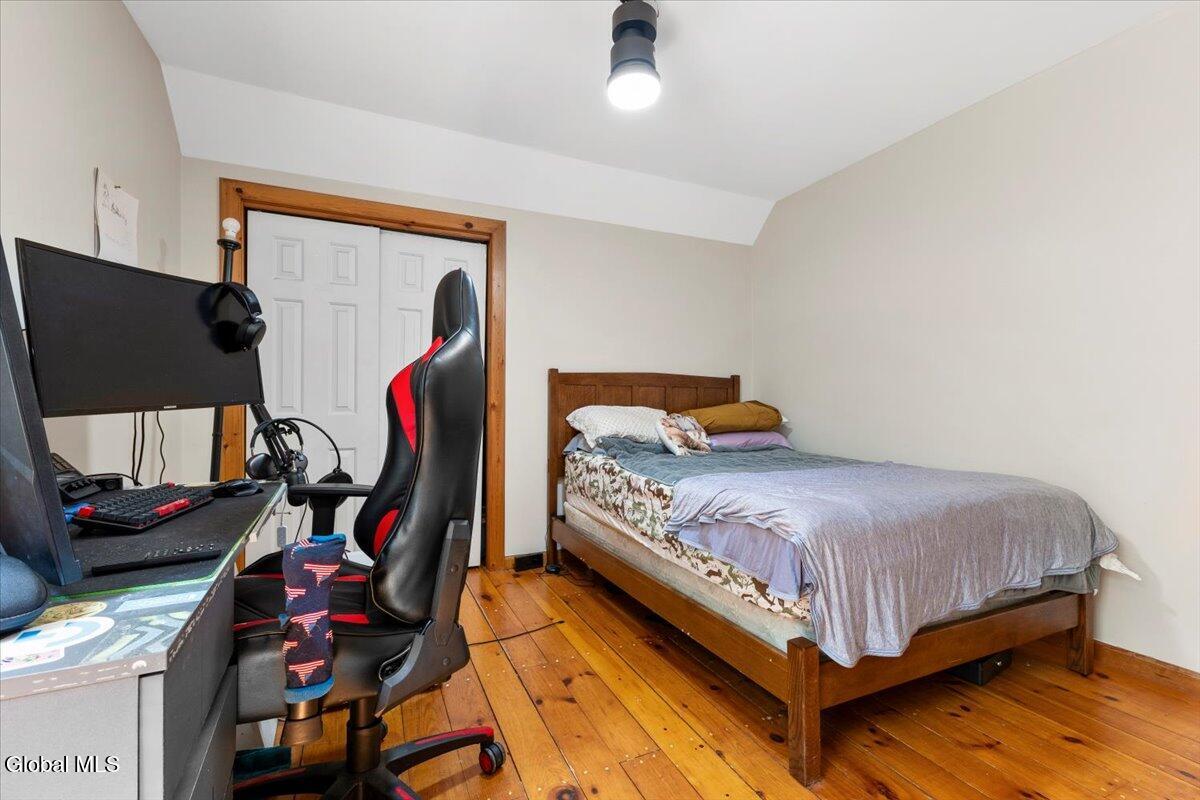 281 Bloody Pond Road