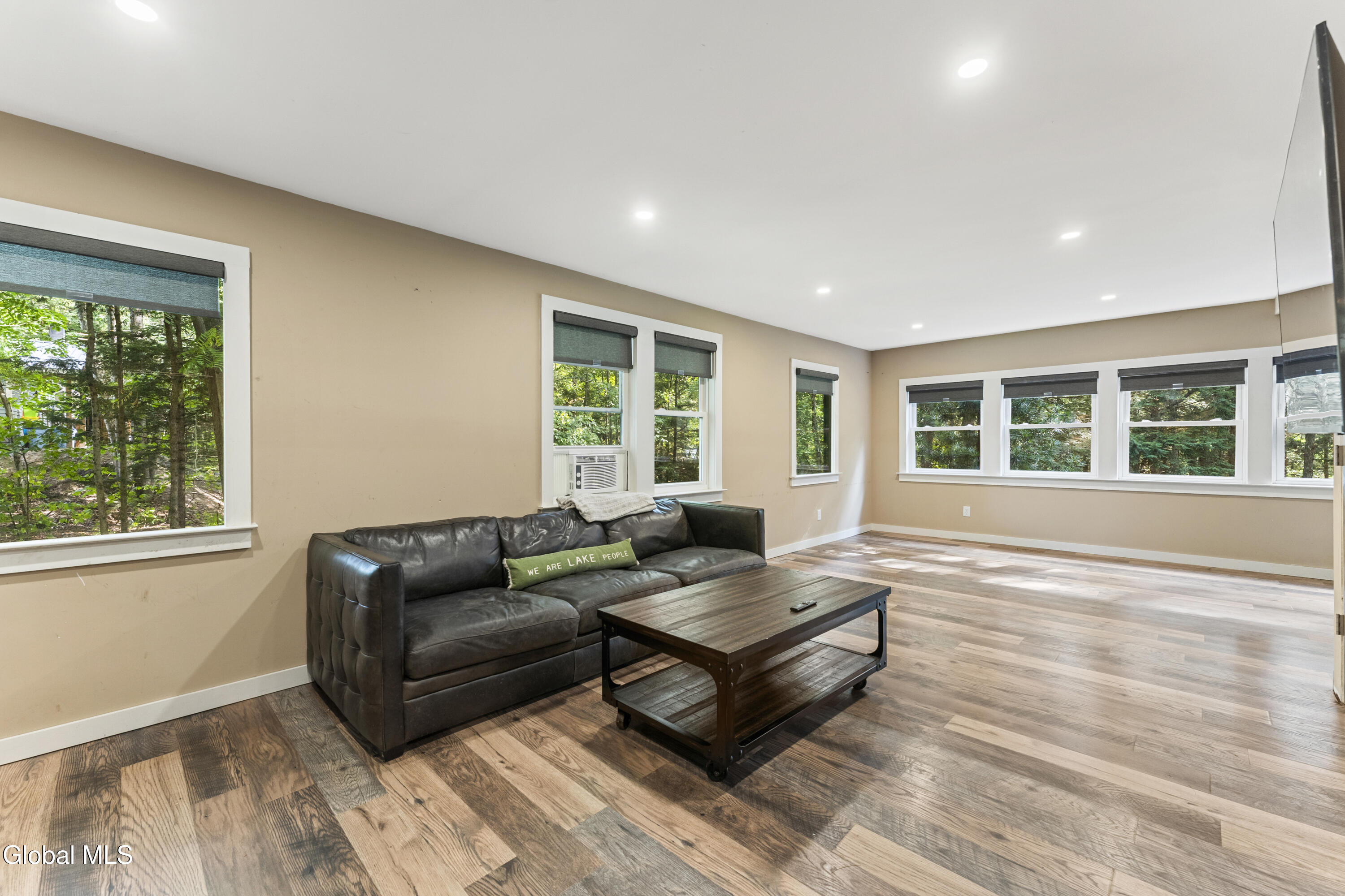 4 Cliffside Drive