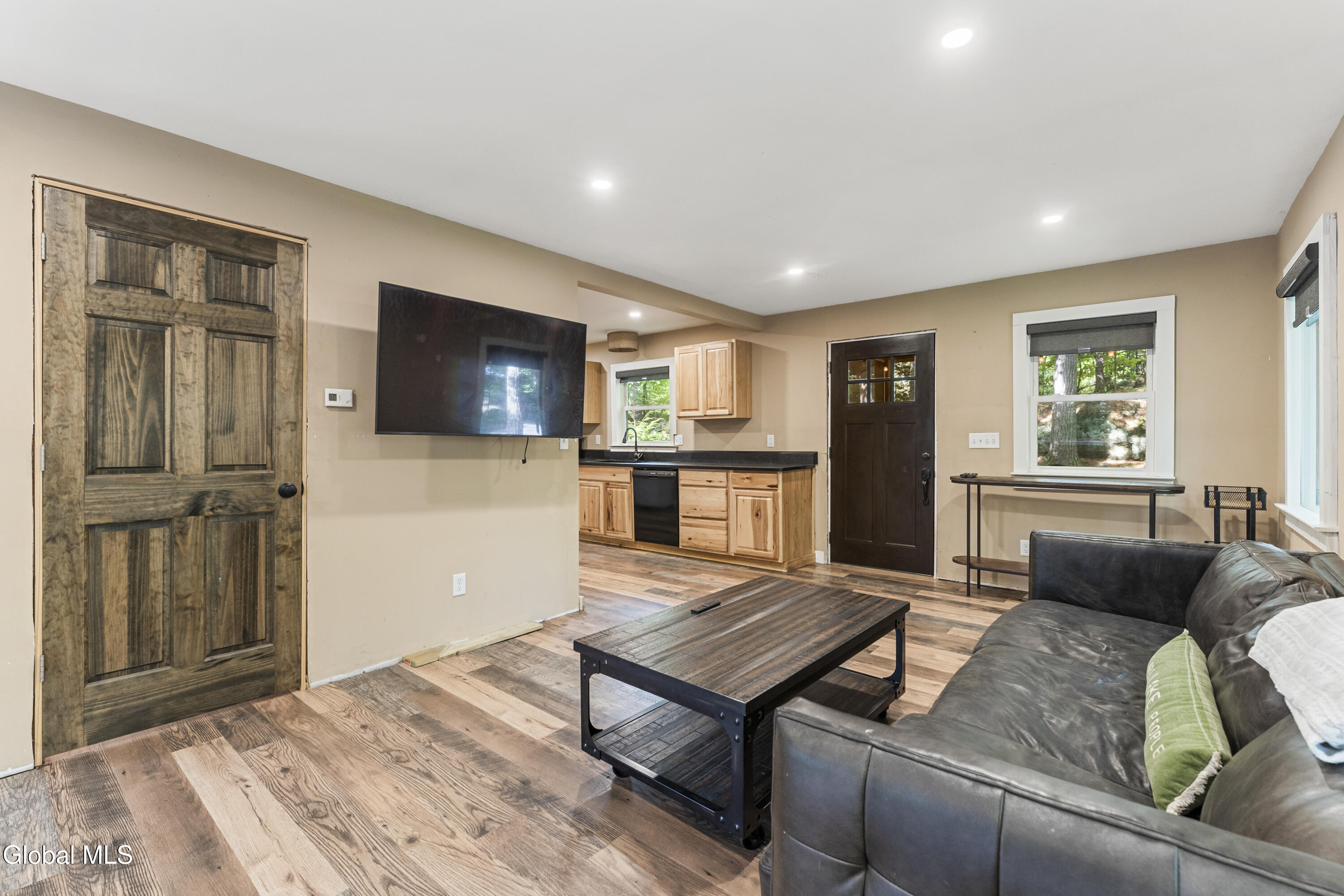 4 Cliffside Drive