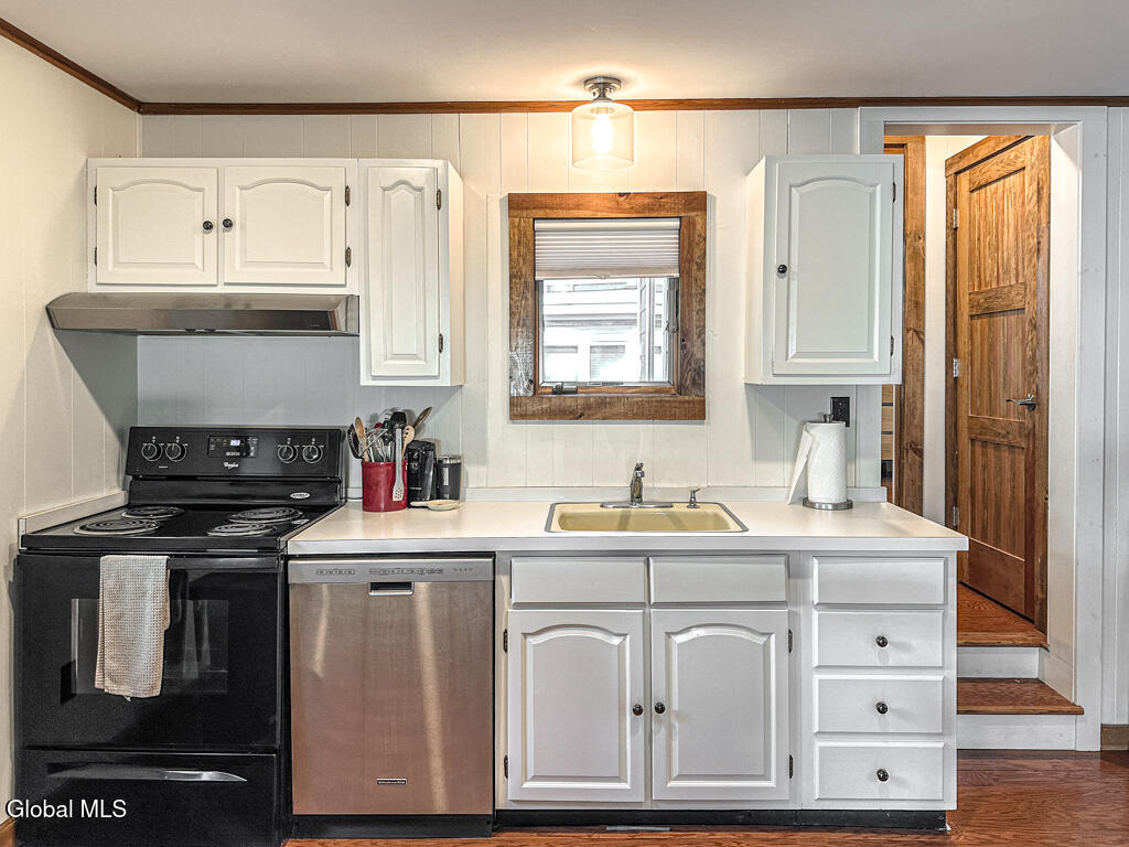 1733 Pilot Knob Road