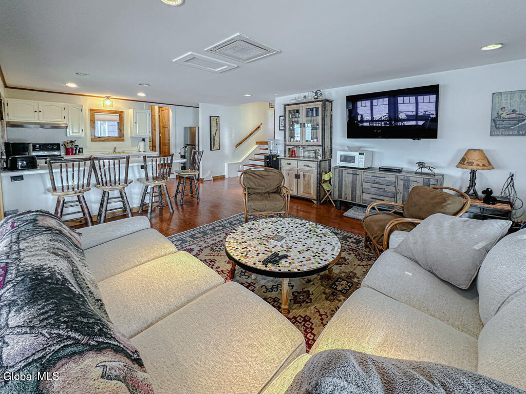 1733 Pilot Knob Road