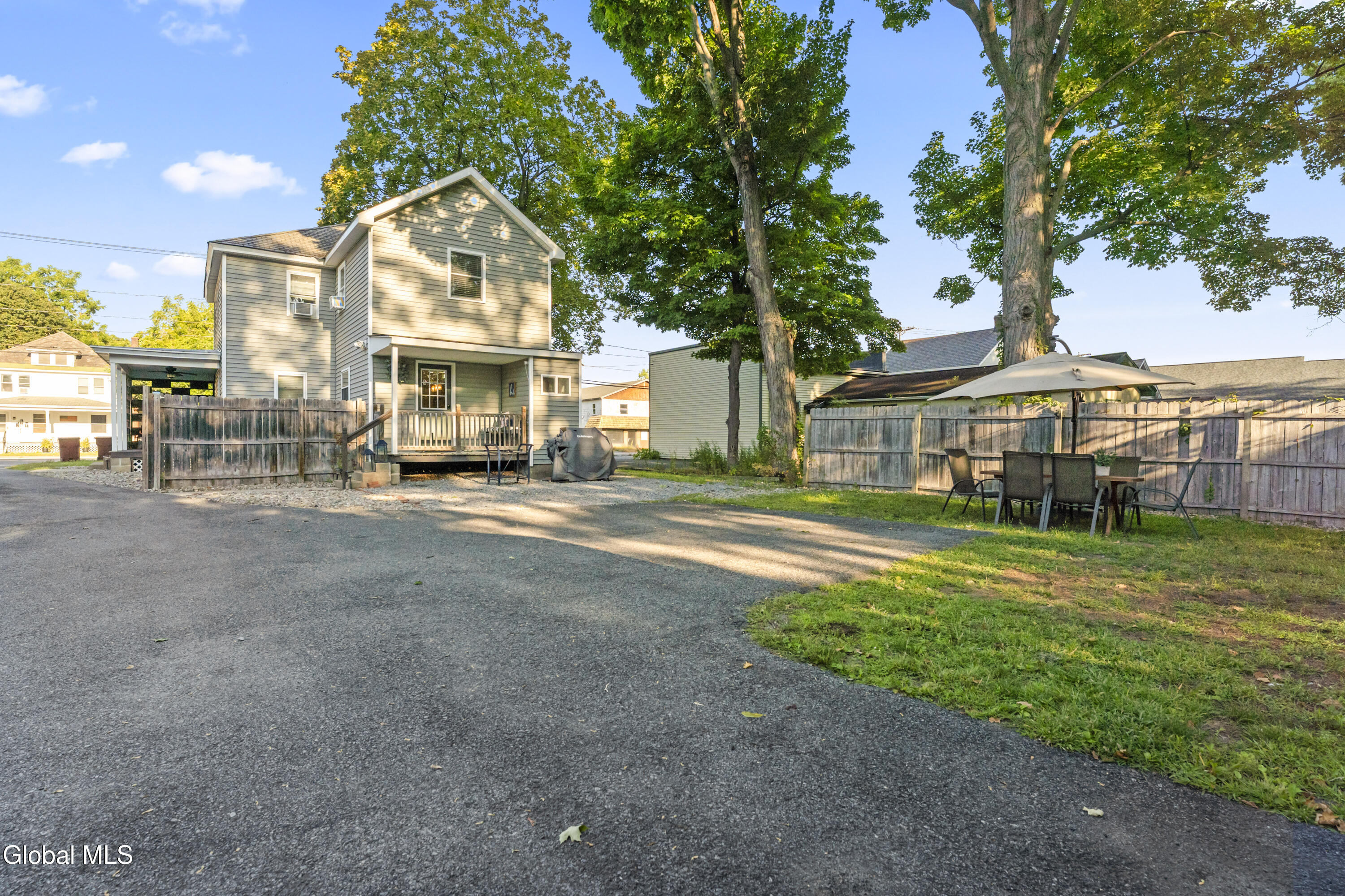 21 Saratoga Avenue