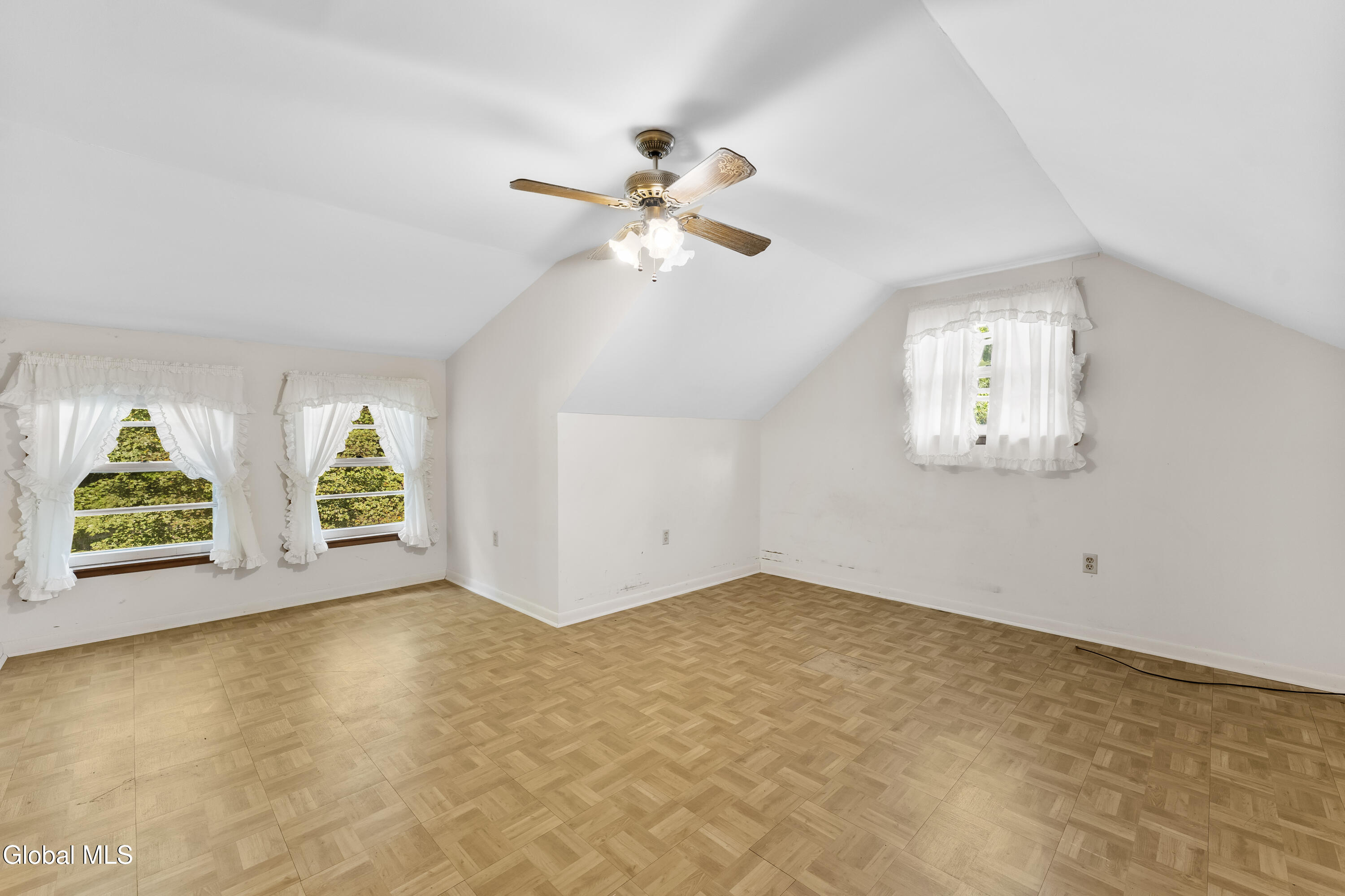 31 Arbutus Drive