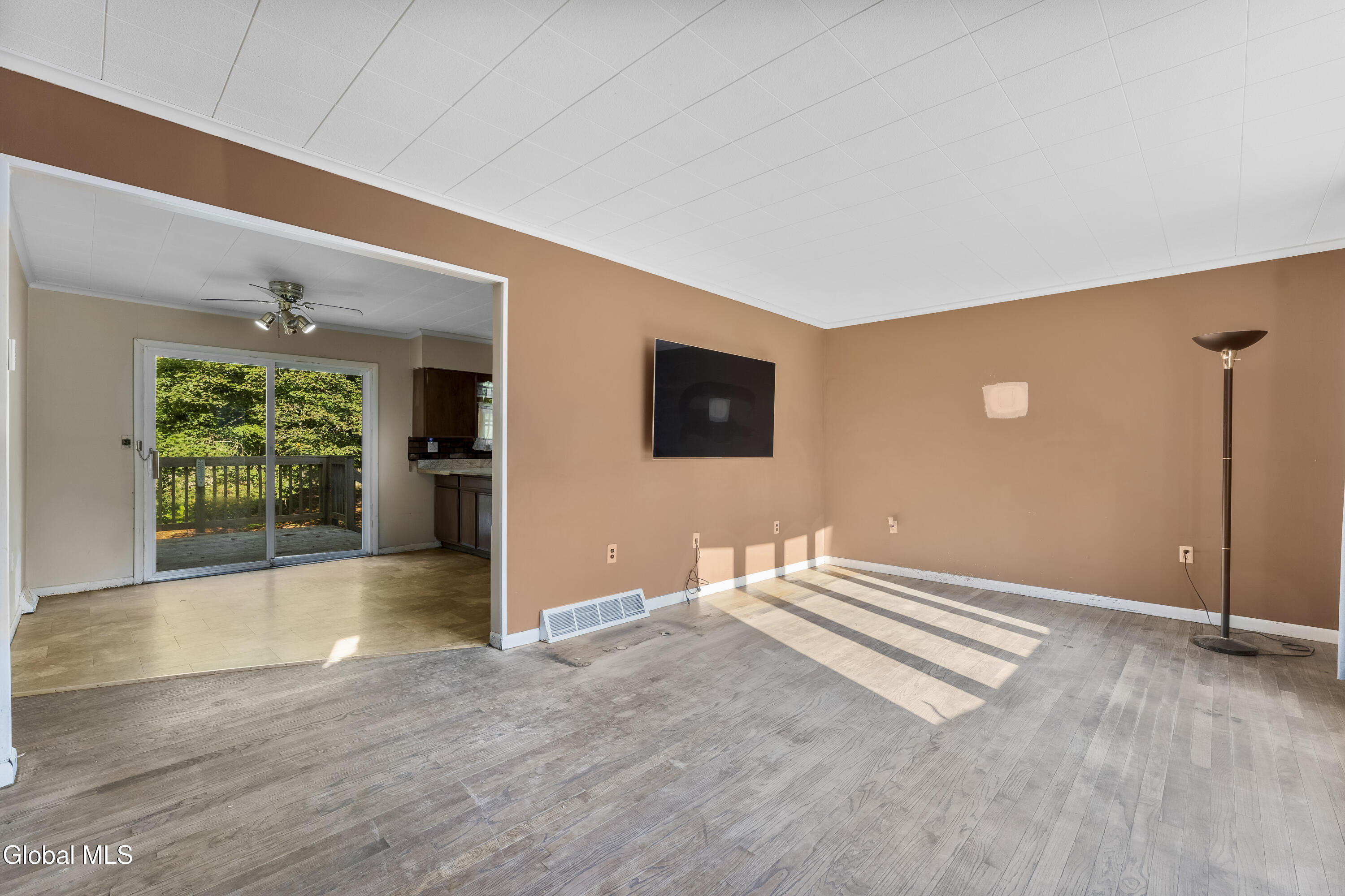 31 Arbutus Drive