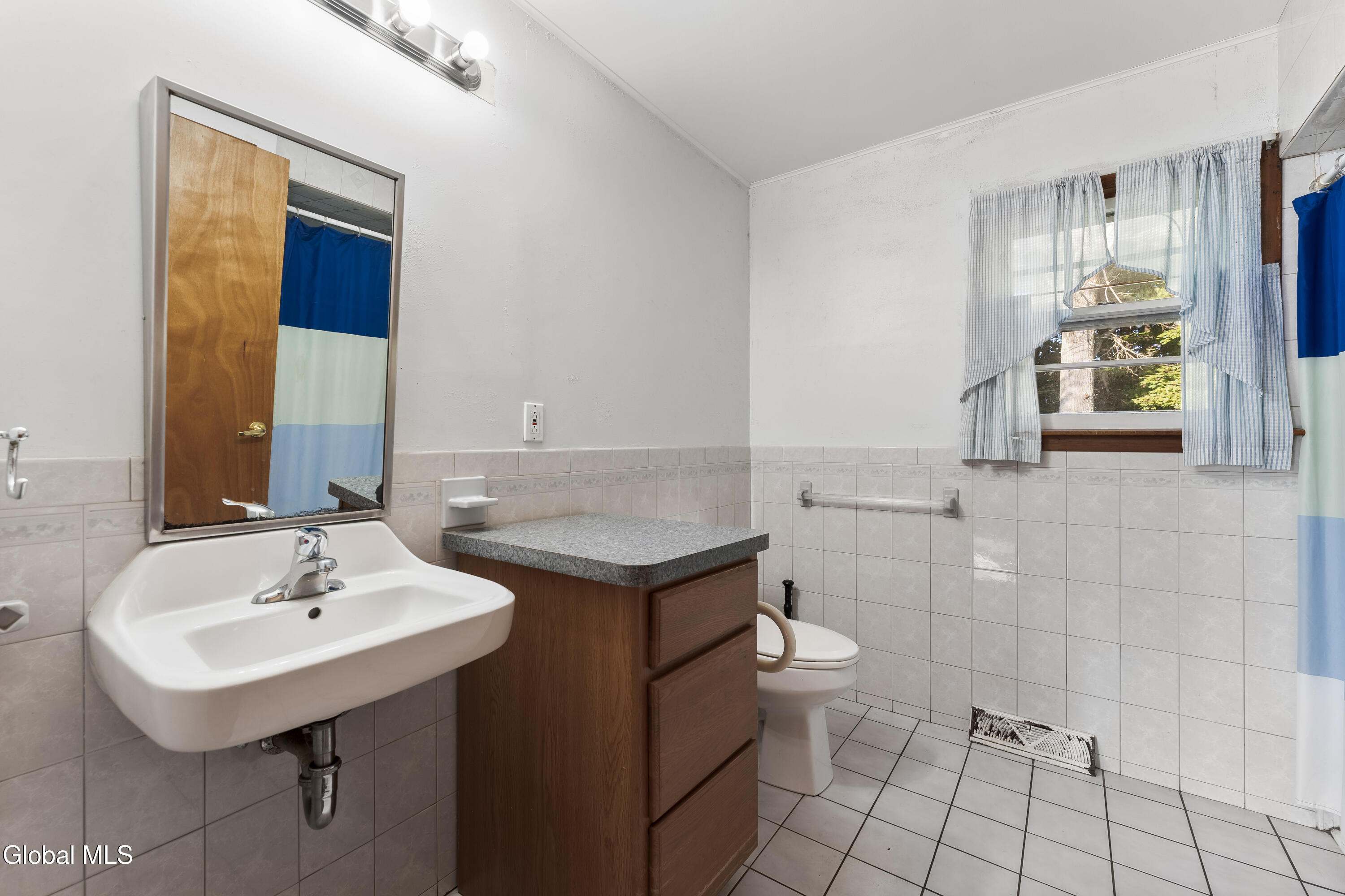 31 Arbutus Drive