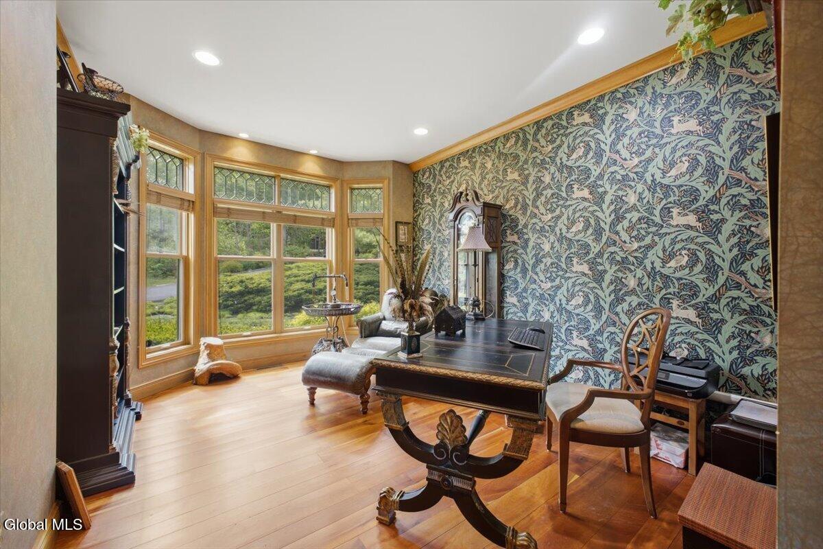 7938 Lakeshore Drive