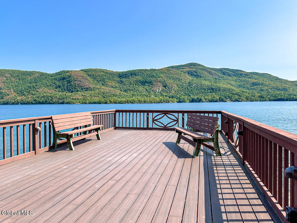 7938 Lakeshore Drive