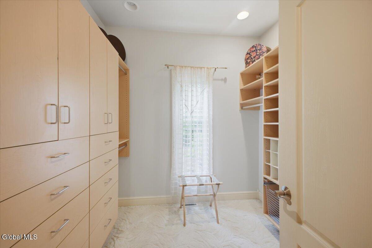 7938 Lakeshore Drive