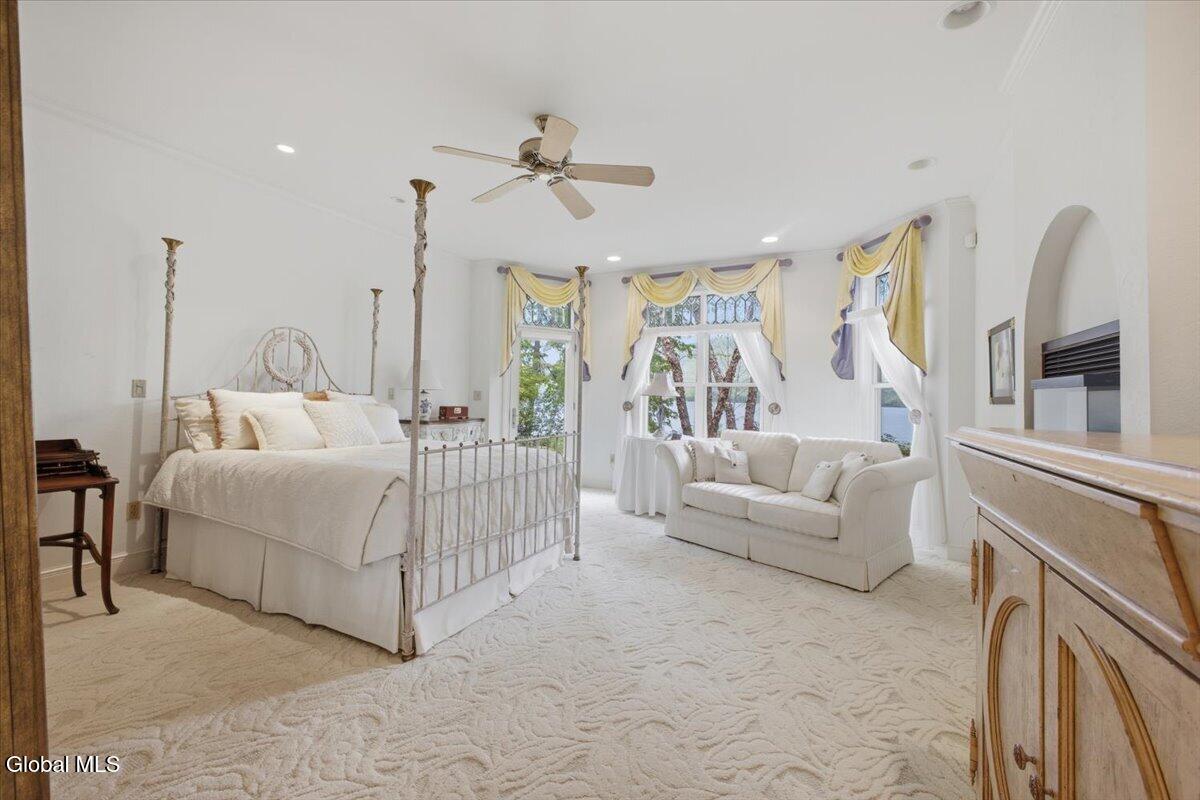 7938 Lakeshore Drive