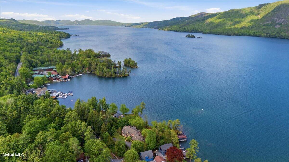 7938 Lakeshore Drive
