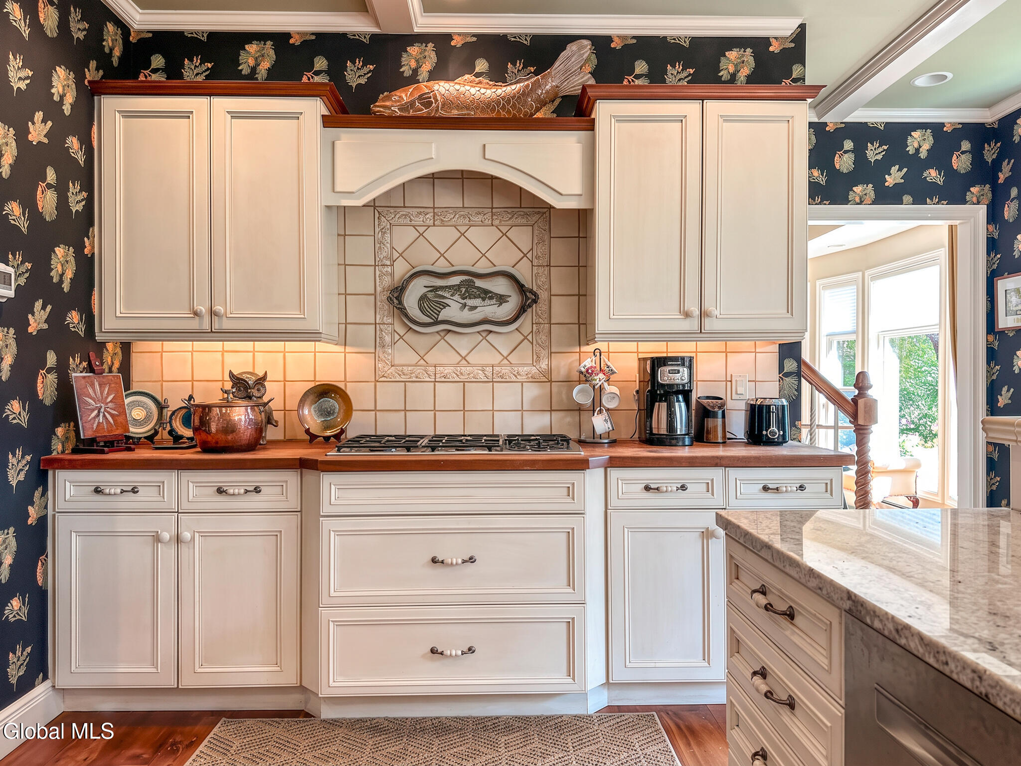 7938 Lakeshore Drive