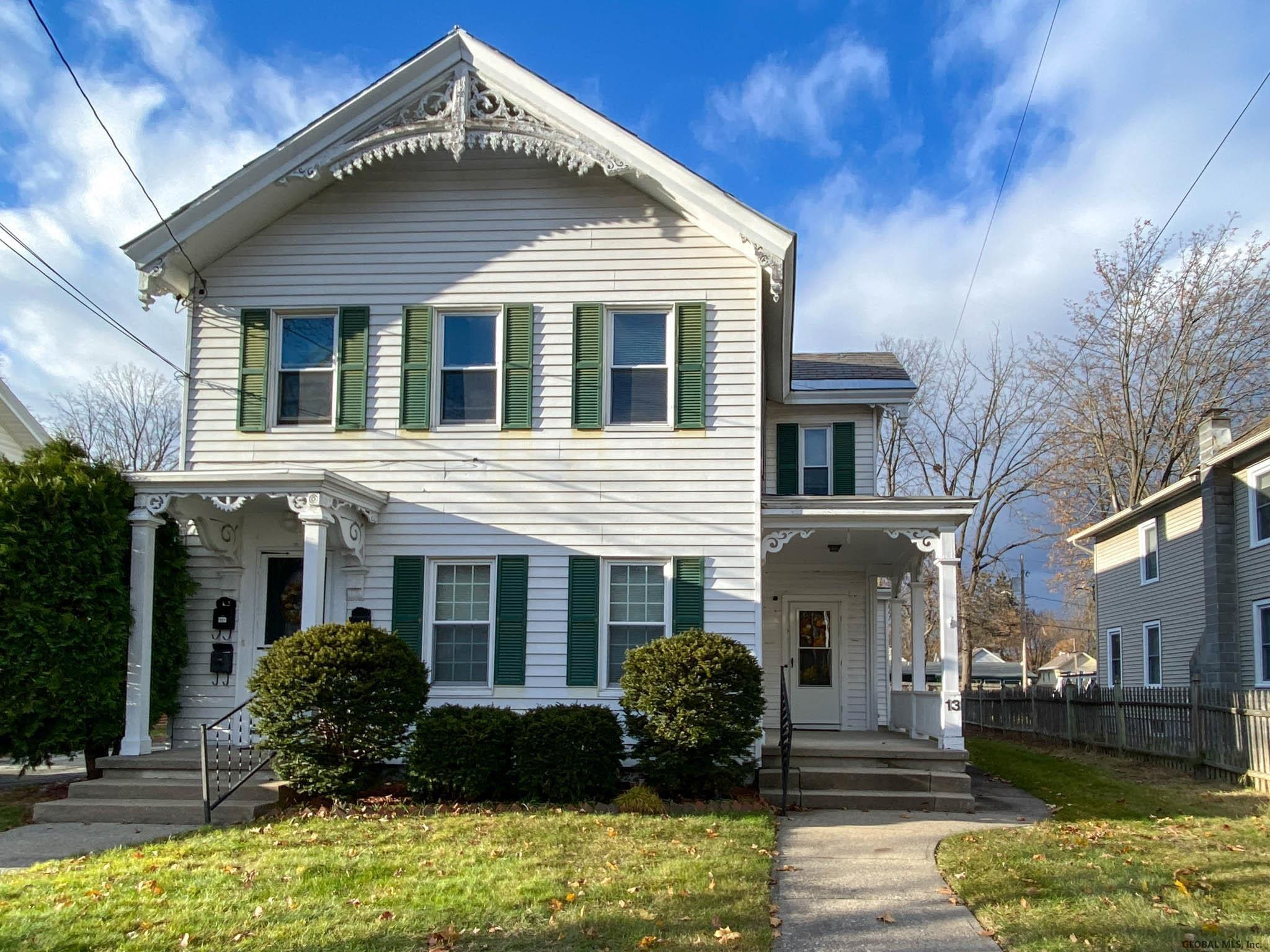 13 GROVE Avenue