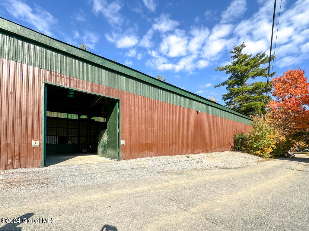 8 Delaware Avenue