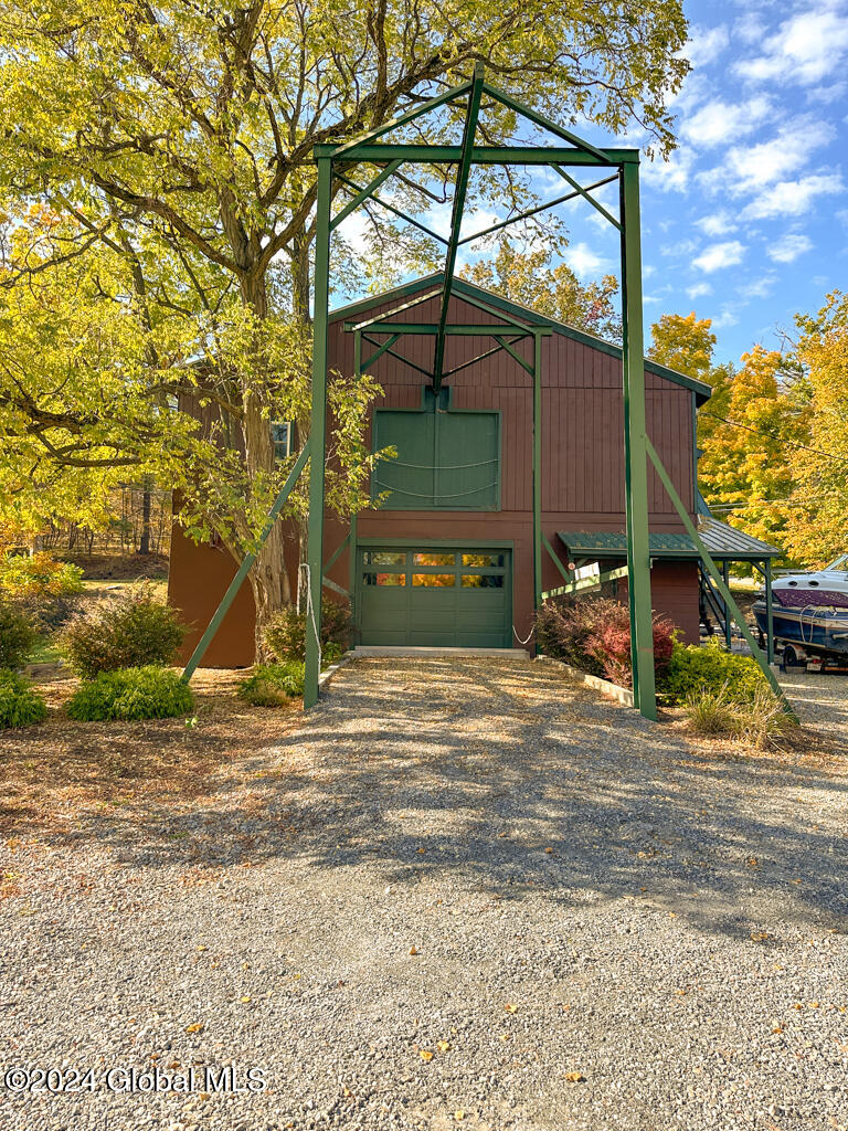 8 Delaware Avenue