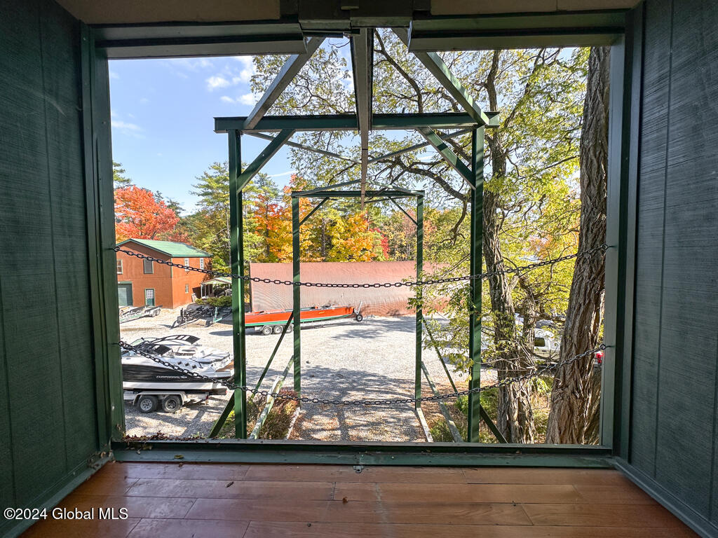 8 Delaware Avenue