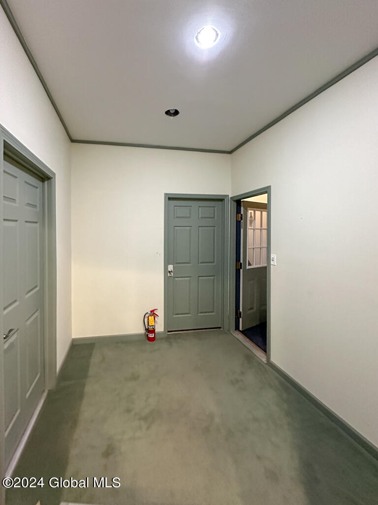 8 Delaware Avenue