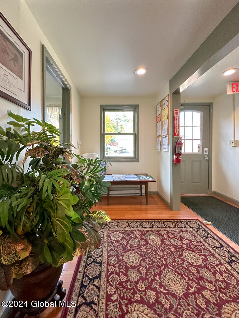 8 Delaware Avenue