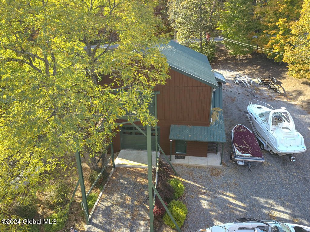 8 Delaware Avenue