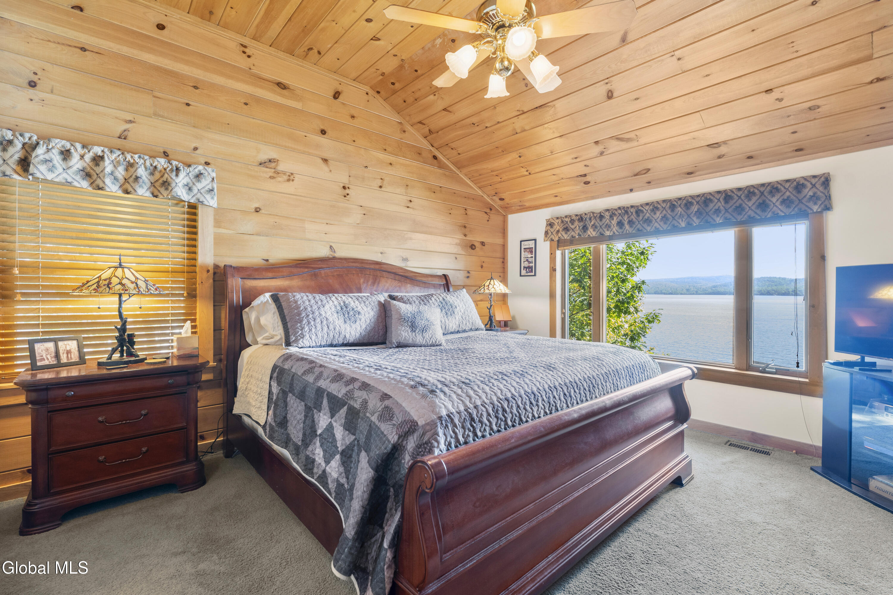 55 Pine Cove Road