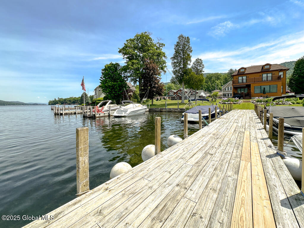 3 Rose Point Lane